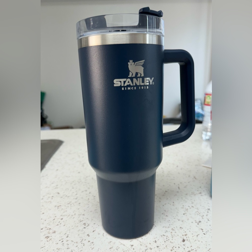 Blue Stanley Quencher 40oz